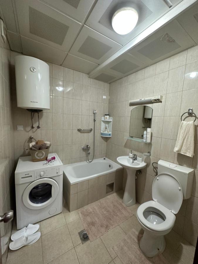 Bella Apartman Podgorica Buitenkant foto