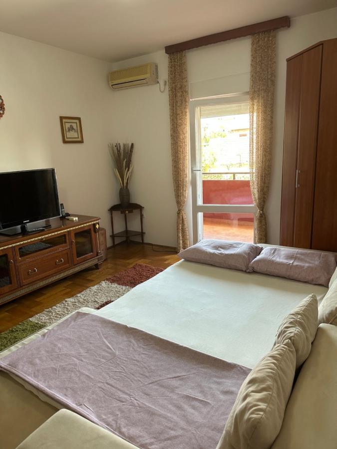 Bella Apartman Podgorica Buitenkant foto