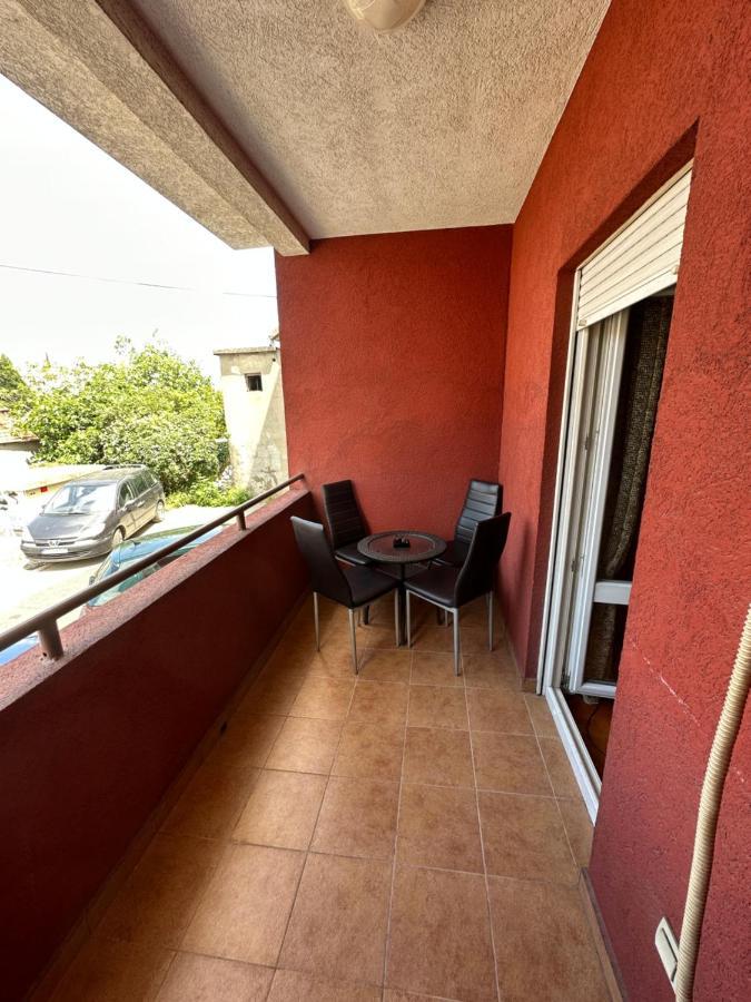 Bella Apartman Podgorica Buitenkant foto