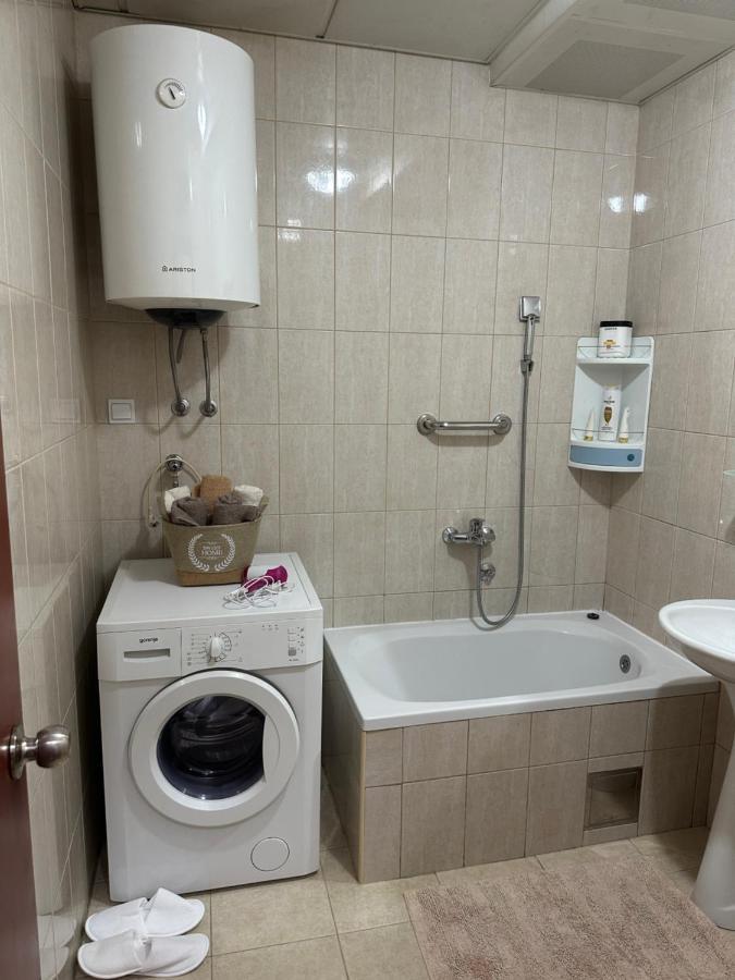 Bella Apartman Podgorica Buitenkant foto